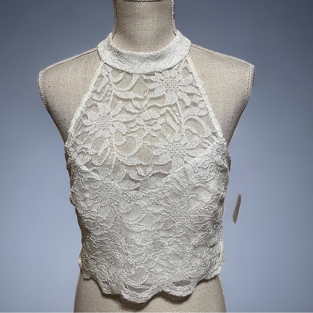 White lace crop top, size 11
